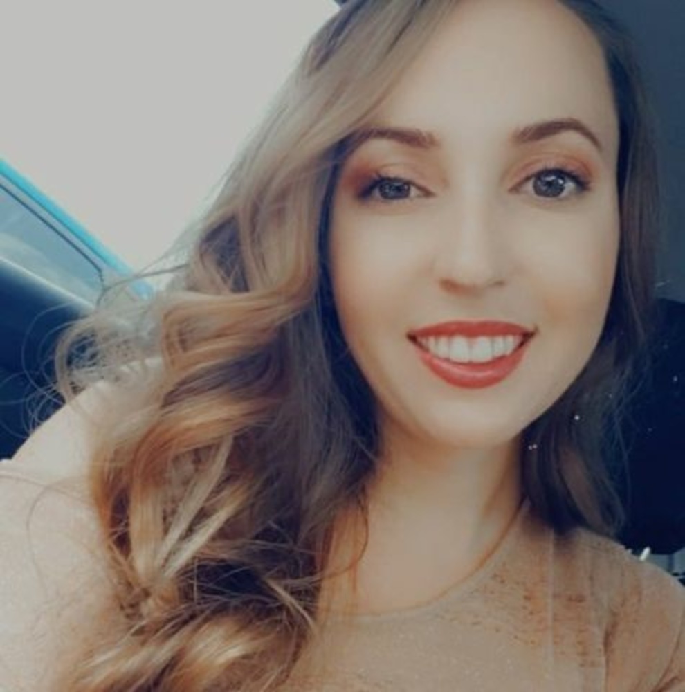 Meet your Posher, Amanda